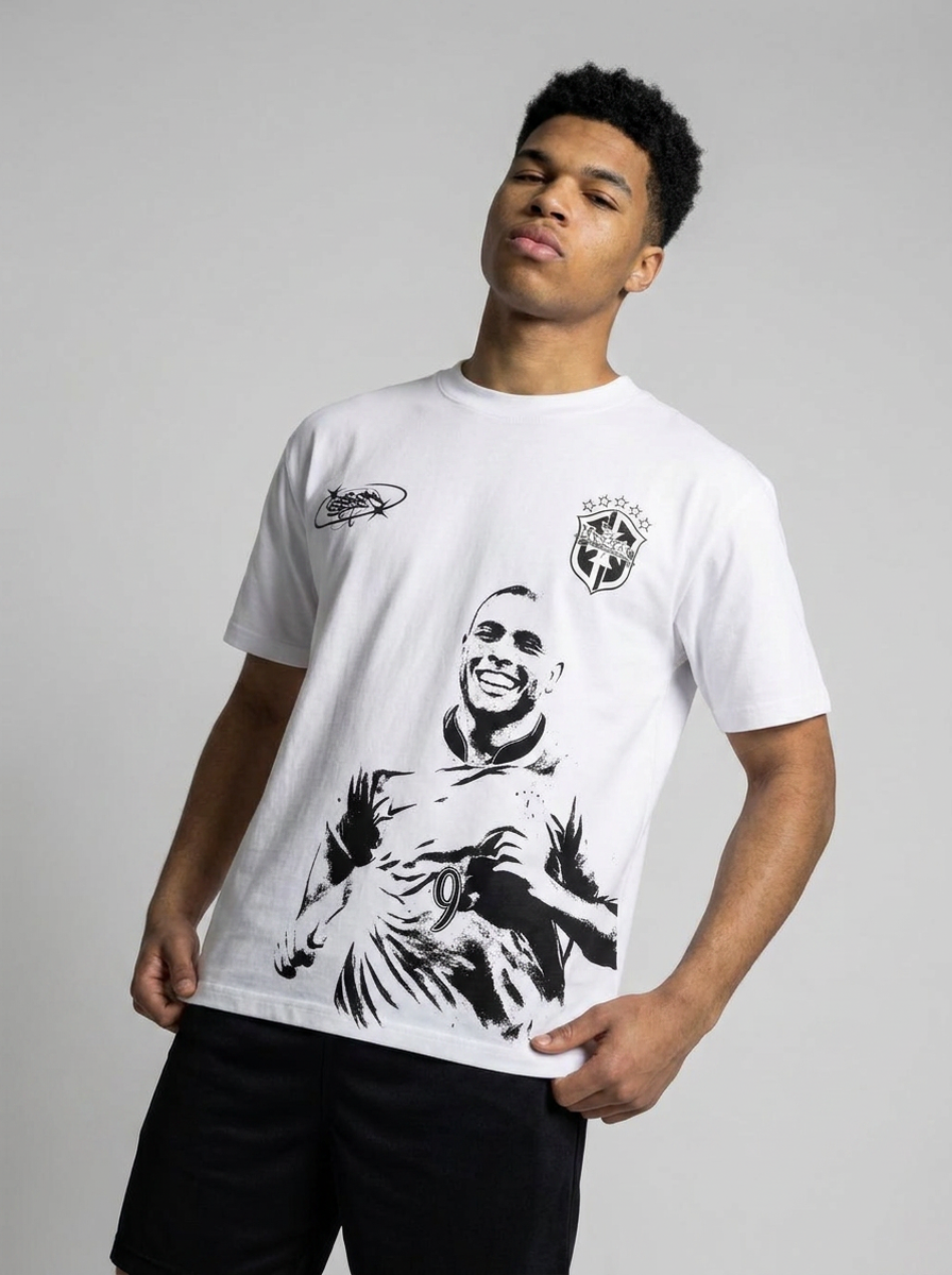 R9 Ronaldo Legends Never Fade Graphic T-Shirt